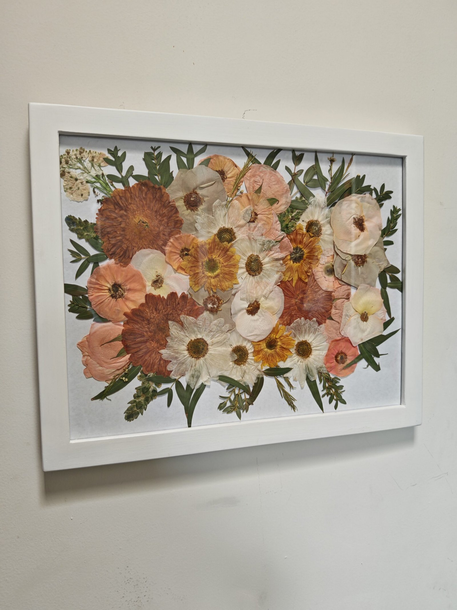 Pressed flowers frame